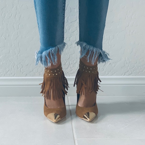 NIB Tan Fringe Studded Cap Toe Stiletto Heel Pump - Picture 3 of 8